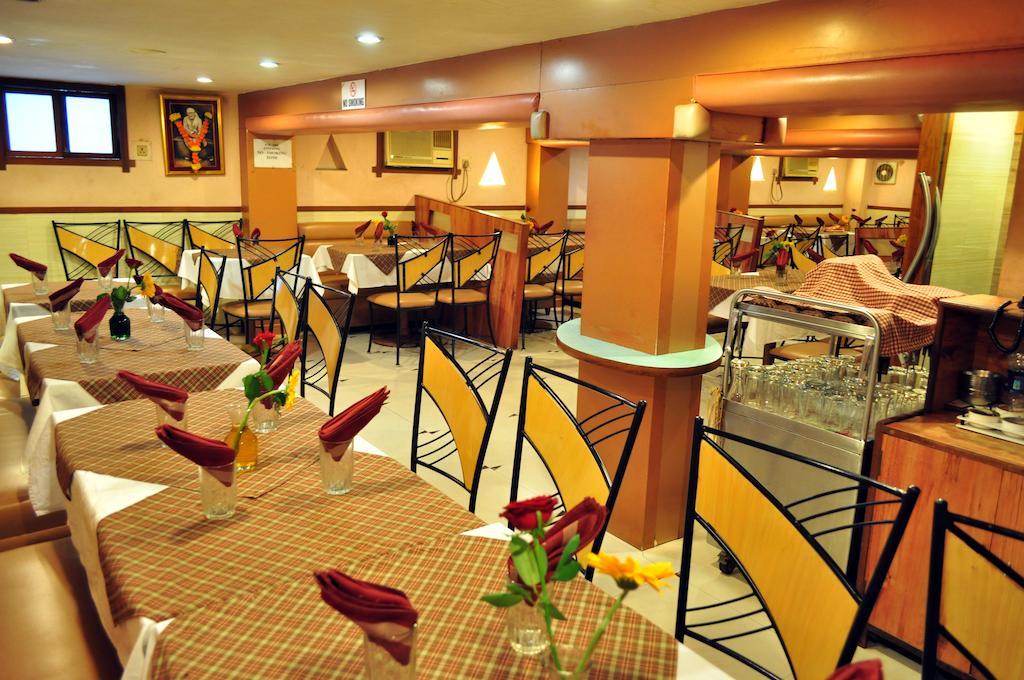Hotel Tanish Residency Наві-Мумбаї Екстер'єр фото